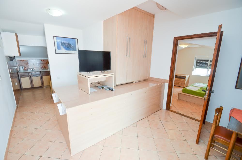 Milan'S Apartments Sveti Stefan Exterior photo
